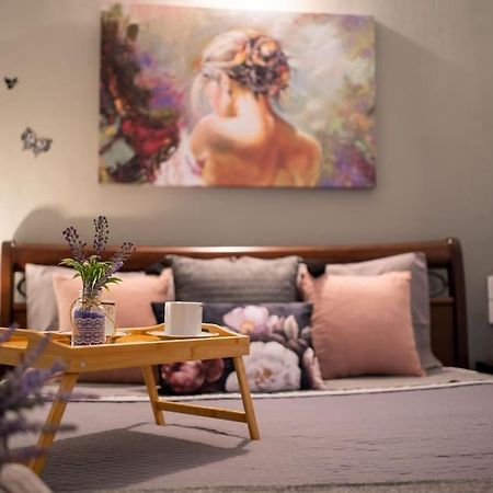 Elenis Cozy Apartment Larissa Bagian luar foto