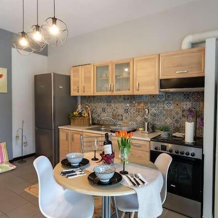 Elenis Cozy Apartment Larissa Bagian luar foto